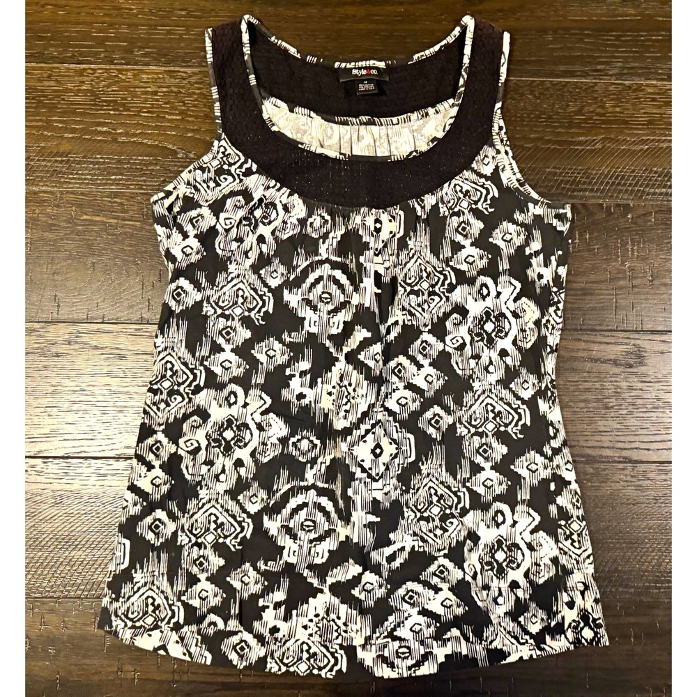 Style & Co. Womens M Black White Geometric Lace Yoke Scoop Neck Tank Top